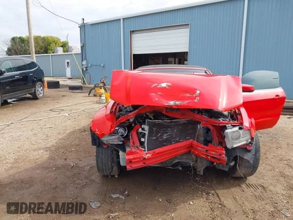 2014 Ford Mustang V6 с VIN 1ZVBP8EMXE5245569, выставлен на аукционе IAAI как лот 43398061 с пробегом Не указан миль и . История ставок и продаж доступна на DreamBid. Изображение 6.