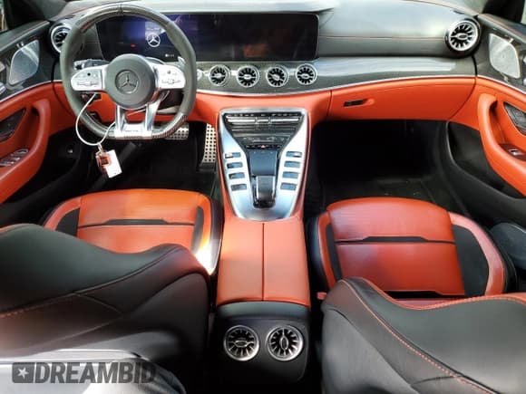 ✅ 2020 Mercedes-Benz AMG GT 63 S • VIN: W1K7X8KB0LA030840 • Lot: 49141694. Wystawiony na Copart z przebiegiem 35 067 mil. Bezpłatny archiwum sprzedaży aukcyjnych z USA i szczegółowy raport historii pojazdu na DreamBid. Zdjęcie 8.