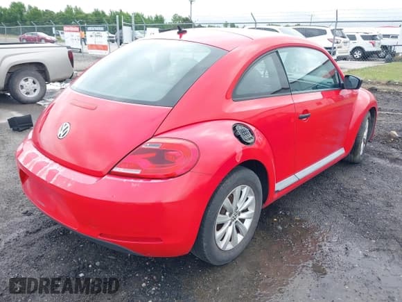 ✅ 2015 Volkswagen Beetle Fleet Edition • VIN: 3VWF17AT6FM634246 • Lot: 42259199. Listed on IAAI with 170,017 mi. Free auction sales archive from the USA and detailed vehicle history report at DreamBid. Image 4.