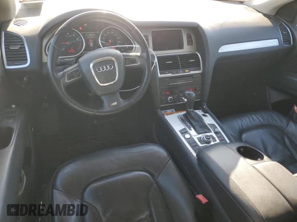 ✅ 2010 Audi Q7 • VIN: WA1WYAFE5AD008076 • Lot: 87142314. Listed on Copart with 194,569 mi. Free auction sales archive from the USA and detailed vehicle history report at DreamBid. Image 8.