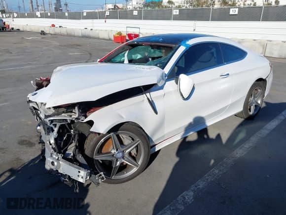 ✅ 2017 Mercedes-Benz C 300 • VIN: WDDWJ4JB4HF384166 • Лот: 43454729. Опубликован ранее на IAAI с пробегом Не указан. Бесплатный доступ к архиву аукционных продаж из США и подробный отчёт об истории автомобиля на DreamBid. Изображение 19.