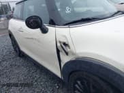 ✅ 2018 MINI Hardtop Cooper • VIN: WMWXP5C56J2D71961 • Lot: 41933887. Listed on IAAI with 53,434 mi. Free auction sales archive from the USA and detailed vehicle history report at DreamBid. Image 6.