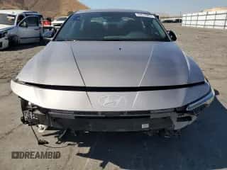 2025 Hyundai Elantra SEL Sport with VIN KMHLM4DGXSU908754, listed as a Copart auction lot 84616605 with 776 mi miles and Salvage title. Bid and sale history available at DreamBid. Image 5.