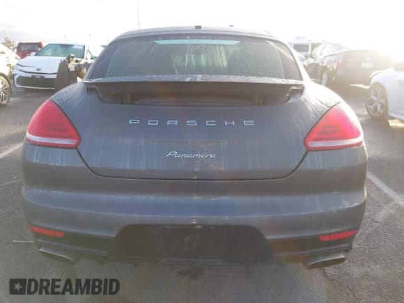 ✅ 2014 Porsche Panamera • VIN: WP0AA2A72EL013945 • Lot: 43688105. Listed on IAAI with 114,275 mi. Free auction sales archive from the USA and detailed vehicle history report at DreamBid. Image 16.