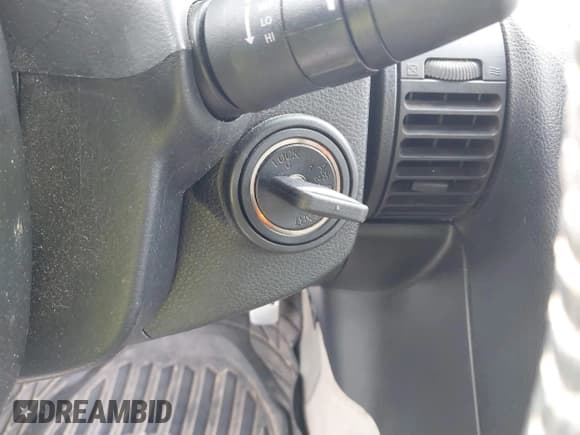 ✅ 2005 Infiniti G35 • VIN: JNKCV54E45M422630 • Lot: 42899602. Wystawiony na IAAI z przebiegiem 269 242 mil. Bezpłatny archiwum sprzedaży aukcyjnych z USA i szczegółowy raport historii pojazdu na DreamBid. Zdjęcie 11.