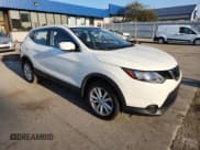 ✅ 2019 Nissan Rogue S • VIN: JN1BJ1CR9KW322872 • Lot: 81102935. Wystawiony na Copart z przebiegiem 130 951 mil. Bezpłatny archiwum sprzedaży aukcyjnych z USA i szczegółowy raport historii pojazdu na DreamBid. Zdjęcie 4.