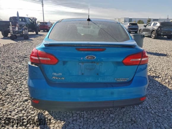 ✅ 2015 Ford Focus Titanium • VIN: 1FADP3J25FL229611 • Lot: 94754285. Listed on Copart with 90,630 mi. Free auction sales archive from the USA and detailed vehicle history report at DreamBid. Image 6.