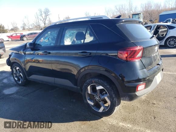 ✅ 2021 Hyundai Venue SEL • VIN: KMHRC8A33MU086792 • Lot: 46251365. Listed on Copart with 37,940 mi. Free auction sales archive from the USA and detailed vehicle history report at DreamBid. Image 2.