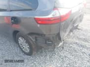 ✅ 2017 Toyota Sienna XLE Auto Access Seat • VIN: 5TDYZ3DC4HS781421 • Лот: 43154484. Опубликован ранее на IAAI с пробегом 153 222 миль. Бесплатный доступ к архиву аукционных продаж из США и подробный отчёт об истории автомобиля на DreamBid. Изображение 18.