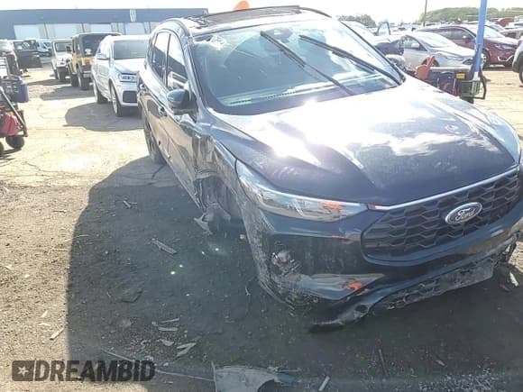 ✅ 2024 Ford Escape ST-Line Elite • VIN: 1FMCU9PA8RUA76054 • Лот: 58326975. Опубликован ранее на Copart с пробегом 18 670 миль. Бесплатный доступ к архиву аукционных продаж из США и подробный отчёт об истории автомобиля на DreamBid. Изображение 14.