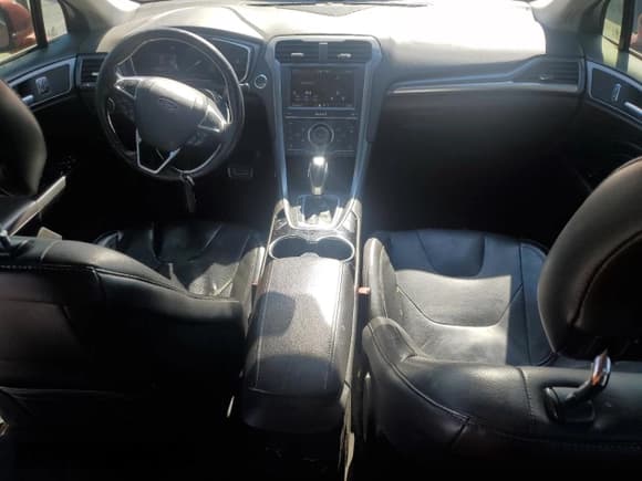 ✅ 2014 Ford Fusion Titanium • VIN: 3FA6P0SUXER256701 • Лот: 87106645. Опубликован ранее на Copart с пробегом 168 016 миль. Бесплатный доступ к архиву аукционных продаж из США и подробный отчёт об истории автомобиля на DreamBid. Изображение 9.