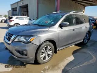 ✅ 2020 Nissan Pathfinder S • VIN: 5N1DR2AN1LC642741 • Lot: 84936195. Wystawiony na Copart z przebiegiem 122 044 mil. Bezpłatny archiwum sprzedaży aukcyjnych z USA i szczegółowy raport historii pojazdu na DreamBid. Zdjęcie 1.