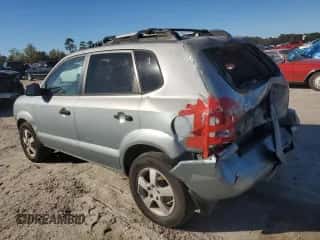 2005 Hyundai Tucson GL z VIN KM8JM12BX5U168799, wystawiony jako Copart lot #84709184 z przebiegiem 127 109 mil mil oraz Szkoda całkowita • Salvage title. Historia ofert i sprzedaży dostępna na DreamBid. Obrazek 2.