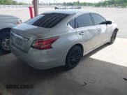 ✅ 2015 Nissan Altima S • VIN: 1N4AL3AP7FC285026 • Лот: 42627022. Опубликован ранее на IAAI с пробегом 184 267 миль. Бесплатный доступ к архиву аукционных продаж из США и подробный отчёт об истории автомобиля на DreamBid. Изображение 4.