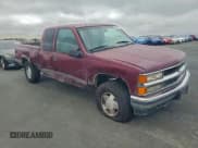 ✅ 1996 Chevrolet Silverado 1500 • VIN: 1GCEK19R4TE215153 • Лот: 94537825. Опубликован ранее на Copart с пробегом 184 351 миль. Бесплатный доступ к архиву аукционных продаж из США и подробный отчёт об истории автомобиля на DreamBid. Изображение 4.