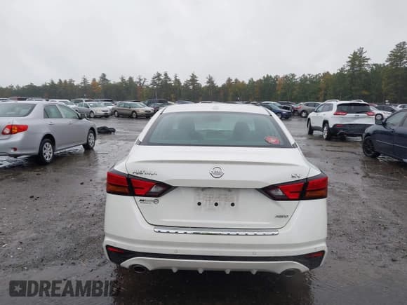 ✅ 2019 Nissan Altima SV • VIN: 1N4BL4DW2KN300754 • Lot: 43301765. Wystawiony na IAAI z przebiegiem 13 668 mil. Bezpłatny archiwum sprzedaży aukcyjnych z USA i szczegółowy raport historii pojazdu na DreamBid. Zdjęcie 16.
