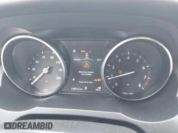 ✅ 2018 Land Rover Range Rover Evoque SE • VIN: SALVP2RX3JH291814 • Lot: 43404764. Listed on IAAI with 136,814 mi. Free auction sales archive from the USA and detailed vehicle history report at DreamBid. Image 7.