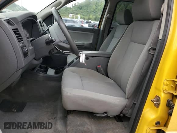 2006 Dodge Dakota SLT с VIN 1D7HW48N26S561263, выставлен на аукционе Copart как лот 68012204 с пробегом 141 041 миль миль и Списание • Salvage title. История ставок и продаж доступна на DreamBid. Изображение 7.