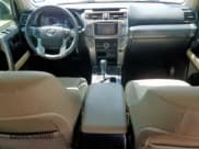 ✅ 2019 Toyota 4Runner SR5 • VIN: JTEZU5JR9K5191828 • Лот: 67321685. Опубликован ранее на Copart с пробегом 65 461 миль. Бесплатный доступ к архиву аукционных продаж из США и подробный отчёт об истории автомобиля на DreamBid. Изображение 8.