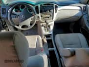 ✅ 2004 Toyota Highlander • VIN: JTEGP21A740010166 • Lot: 95633385. Wystawiony na Copart z przebiegiem 377 243 mil. Bezpłatny archiwum sprzedaży aukcyjnych z USA i szczegółowy raport historii pojazdu na DreamBid. Zdjęcie 8.