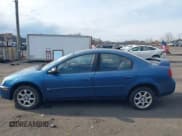 ✅ 2003 Dodge Neon SXT • VIN: 1B3ES56C13D100069 • Lot: 43660652. Wystawiony na IAAI z przebiegiem 192 865 mil. Bezpłatny archiwum sprzedaży aukcyjnych z USA i szczegółowy raport historii pojazdu na DreamBid. Zdjęcie 6.