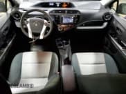 ✅ 2015 Toyota Prius One • VIN: JTDKDTB37F1587385 • Лот: 92477455. Опубликован ранее на Copart с пробегом 119 199 миль. Бесплатный доступ к архиву аукционных продаж из США и подробный отчёт об истории автомобиля на DreamBid. Изображение 8.