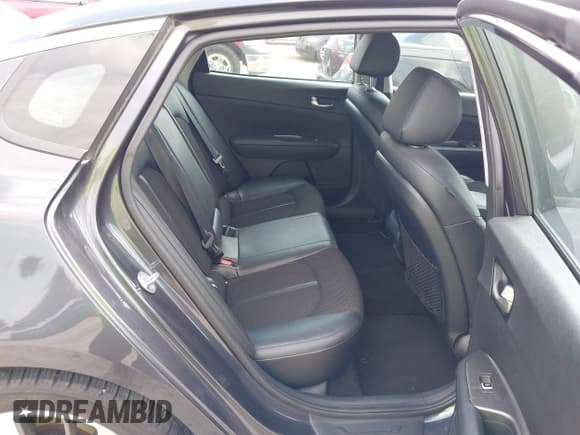 ✅ 2019 Kia Optima LX • VIN: 5XXGT4L39KG314184 • Lot: 43156368. Listed on IAAI with 114,806 mi. Free auction sales archive from the USA and detailed vehicle history report at DreamBid. Image 8.