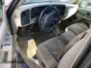 ✅ 2006 Chevrolet Silverado 1500 LS • VIN: 2GCEK19B761142711 • Lot: 78874364. Wystawiony na Copart z przebiegiem Nie podano mil. Skorzystaj z bezpłatnego archiwum sprzedaży aukcyjnych z USA i zobacz szczegółowy raport historii pojazdu na DreamBid. Zdjęcie 8.