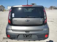 ✅ 2017 Kia Soul • VIN: KNDJN2A29H7473769 • Lot: 92850315. Wystawiony na Copart z przebiegiem Nie podano. Bezpłatny archiwum sprzedaży aukcyjnych z USA i szczegółowy raport historii pojazdu na DreamBid. Zdjęcie 6.