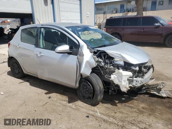 ✅ 2017 Toyota Yaris L • VIN: VNKKTUD39HA082979 • Лот: 53203325. Опубликован ранее на Copart с пробегом 139 200 миль. Бесплатный доступ к архиву аукционных продаж из США и подробный отчёт об истории автомобиля на DreamBid. Изображение 4.