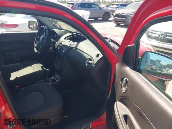 ✅ 2008 Chevrolet HHR LT • VIN: 3GNDA33P28S541944 • Lot: 41737248. Listed on IAAI with 135,648 mi. Free auction sales archive from the USA and detailed vehicle history report at DreamBid. Image 5.