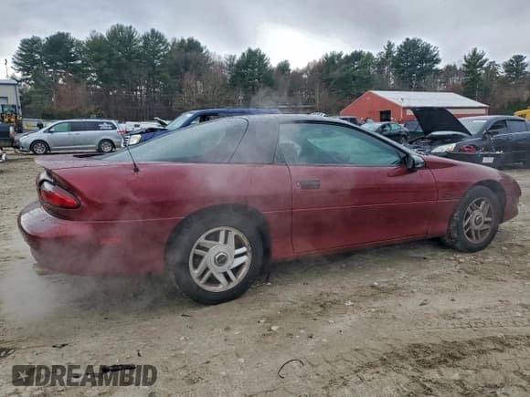 ✅ 1993 Chevrolet Camaro Z28 • VIN: 2G1FP22P8P2138933 • Lot: 93746135. Wystawiony na Copart z przebiegiem 128 364 mil. Bezpłatny archiwum sprzedaży aukcyjnych z USA i szczegółowy raport historii pojazdu na DreamBid. Zdjęcie 3.