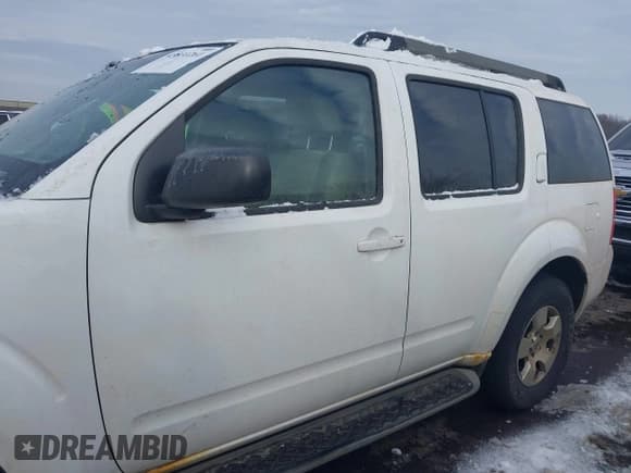 ✅ 2011 Nissan Pathfinder Silver • VIN: 5N1AR1NB0BC617793 • Lot: 43831261. Listed on IAAI with 166,614 mi. Free auction sales archive from the USA and detailed vehicle history report at DreamBid. Image 15.