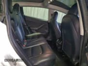 ✅ 2022 Tesla Model 3 • VIN: 5YJ3E1EA7NF372322 • Lot: 94419915. Wystawiony na Copart z przebiegiem 99 693 mil. Bezpłatny archiwum sprzedaży aukcyjnych z USA i szczegółowy raport historii pojazdu na DreamBid. Zdjęcie 10.