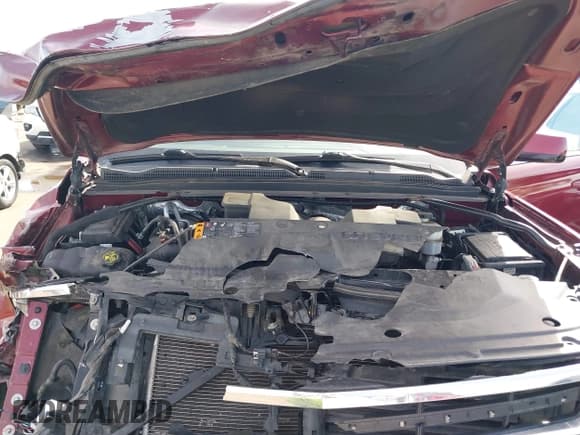 ✅ 2018 Chevrolet Tahoe LT • VIN: 1GNSKBKC0JR213007 • Lot: 41613263. Listed on IAAI with 137,537 mi. Free auction sales archive from the USA and detailed vehicle history report at DreamBid. Image 10.