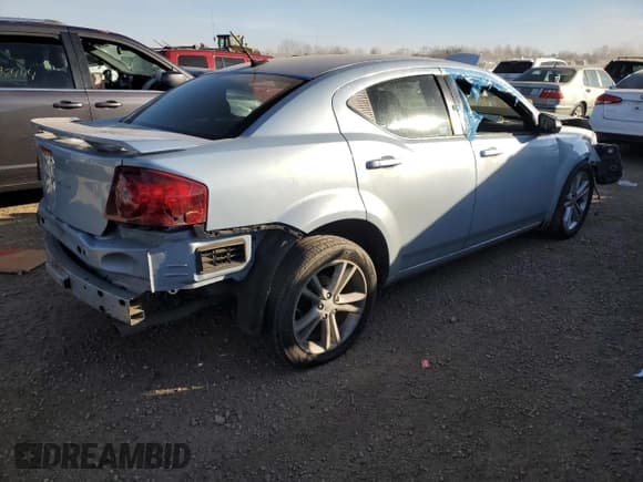 ✅ 2013 Dodge Avenger SE V6 • VIN: 1C3CDZAG3DN717751 • Лот: 83482174. Опубликован ранее на Copart с пробегом 97 591 миль. Бесплатный доступ к архиву аукционных продаж из США и подробный отчёт об истории автомобиля на DreamBid. Изображение 3.