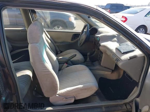 ✅ 1995 Chevrolet Beretta • VIN: 1G1LV1547SY276155 • Лот: 41703189. Опубликован ранее на IAAI с пробегом 114 320 миль. Бесплатный доступ к архиву аукционных продаж из США и подробный отчёт об истории автомобиля на DreamBid. Изображение 5.