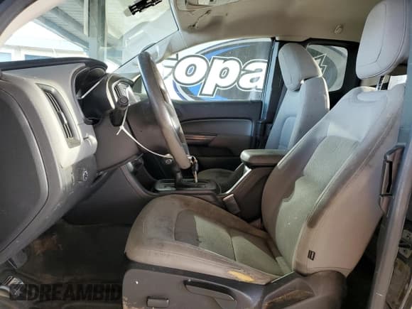 ✅ 2017 Chevrolet Colorado 2WD WT • VIN: 1GCHSBEA1H1314966 • Lot: 92275365. Wystawiony na Copart z przebiegiem 112 977 mil. Bezpłatny archiwum sprzedaży aukcyjnych z USA i szczegółowy raport historii pojazdu na DreamBid. Zdjęcie 7.