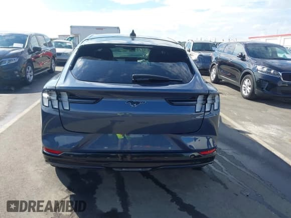 ✅ 2021 Ford Mustang Mach-E Premium • VIN: 3FMTK3R71MMA09216 • Lot: 43321970. Listed on IAAI with 37,592 mi. Free auction sales archive from the USA and detailed vehicle history report at DreamBid. Image 16.