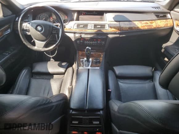 ✅ 2015 BMW 7 Series 750i xDrive • VIN: WBAYB6C55FD225245 • Lot: 69521095. Listed on Copart with 139,606 mi. Free auction sales archive from the USA and detailed vehicle history report at DreamBid. Image 8.