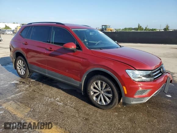 ✅ 2019 Volkswagen Tiguan S • VIN: 3VV1B7AXXKM141307 • Lot: 81513405. Wystawiony na Copart z przebiegiem 44 126 mil. Bezpłatny archiwum sprzedaży aukcyjnych z USA i szczegółowy raport historii pojazdu na DreamBid. Zdjęcie 4.
