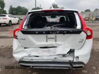 ✅ 2016 Volvo V60 T5 Platinum • VIN: YV4612HM8G1006768 • Лот: 60576253. Опубликован ранее на Copart с пробегом 64 418 миль. Бесплатный доступ к архиву аукционных продаж из США и подробный отчёт об истории автомобиля на DreamBid. Изображение 6.