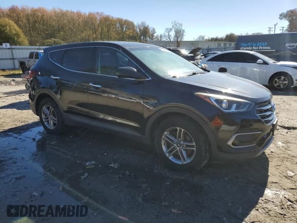 ✅ 2017 Hyundai Santa Fe 2.4L • VIN: 5NMZTDLB1HH041865 • Lot: 90881125. Listed on Copart with 140,235 mi. Free auction sales archive from the USA and detailed vehicle history report at DreamBid. Image 4.