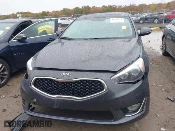 ✅ 2016 Kia Cadenza Premium • VIN: KNALN4D71G5198871 • Lot: 43510328. Listed on IAAI with 138,204 mi. Free auction sales archive from the USA and detailed vehicle history report at DreamBid. Image 12.