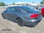 ✅ 2012 Volkswagen Passat S • VIN: 1VWAP7A39CC009555 • Lot: 43160573. Wystawiony na IAAI z przebiegiem 104 706 mil. Bezpłatny archiwum sprzedaży aukcyjnych z USA i szczegółowy raport historii pojazdu na DreamBid. Zdjęcie 3.