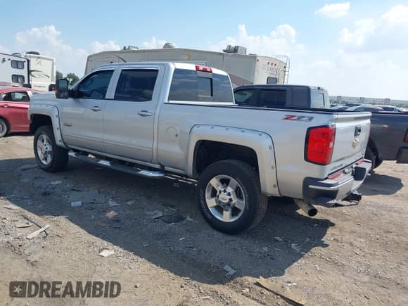 ✅ 2016 Chevrolet Silverado 2500HD LT • VIN: 1GC1KVEG9GF264455 • Лот: 43357702. Опубликован ранее на IAAI с пробегом 218 855 миль. Бесплатный доступ к архиву аукционных продаж из США и подробный отчёт об истории автомобиля на DreamBid. Изображение 3.