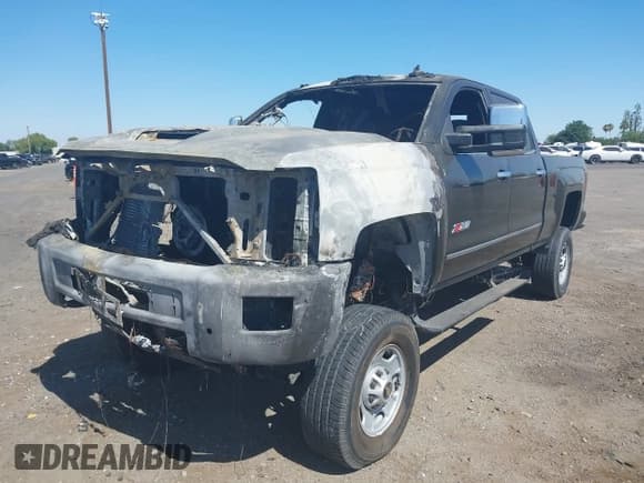 ✅ 2016 Chevrolet Silverado 2500HD LTZ • VIN: 1GC1KWE87GF227676 • Lot: 42489389. Listed on IAAI with Not provided. Free auction sales archive from the USA and detailed vehicle history report at DreamBid. Image 2.
