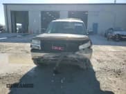 ✅ 2004 GMC Yukon SLE • VIN: 1GKEK13V94R242790 • Лот: 46357745. Опубликован ранее на Copart с пробегом Не указан. Бесплатный доступ к архиву аукционных продаж из США и подробный отчёт об истории автомобиля на DreamBid. Изображение 11.