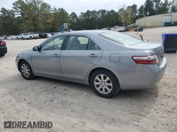 ✅ 2007 Toyota Camry • VIN: JTNBB46K573022177 • Lot: 85898305. Wystawiony na Copart z przebiegiem 211 423 mil. Bezpłatny archiwum sprzedaży aukcyjnych z USA i szczegółowy raport historii pojazdu na DreamBid. Zdjęcie 2.