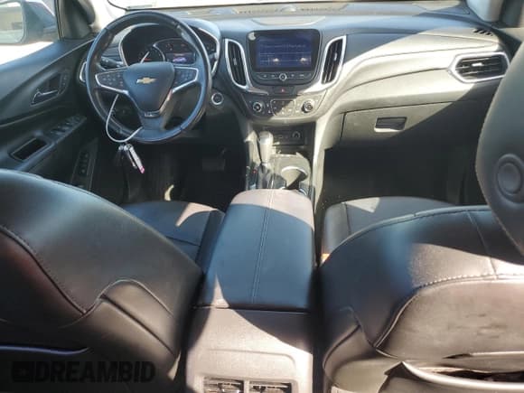 ✅ 2020 Chevrolet Equinox Premier • VIN: 3GNAXNEV8LS567949 • Лот: 86883315. Опубликован ранее на Copart с пробегом 80 571 миль. Бесплатный доступ к архиву аукционных продаж из США и подробный отчёт об истории автомобиля на DreamBid. Изображение 8.